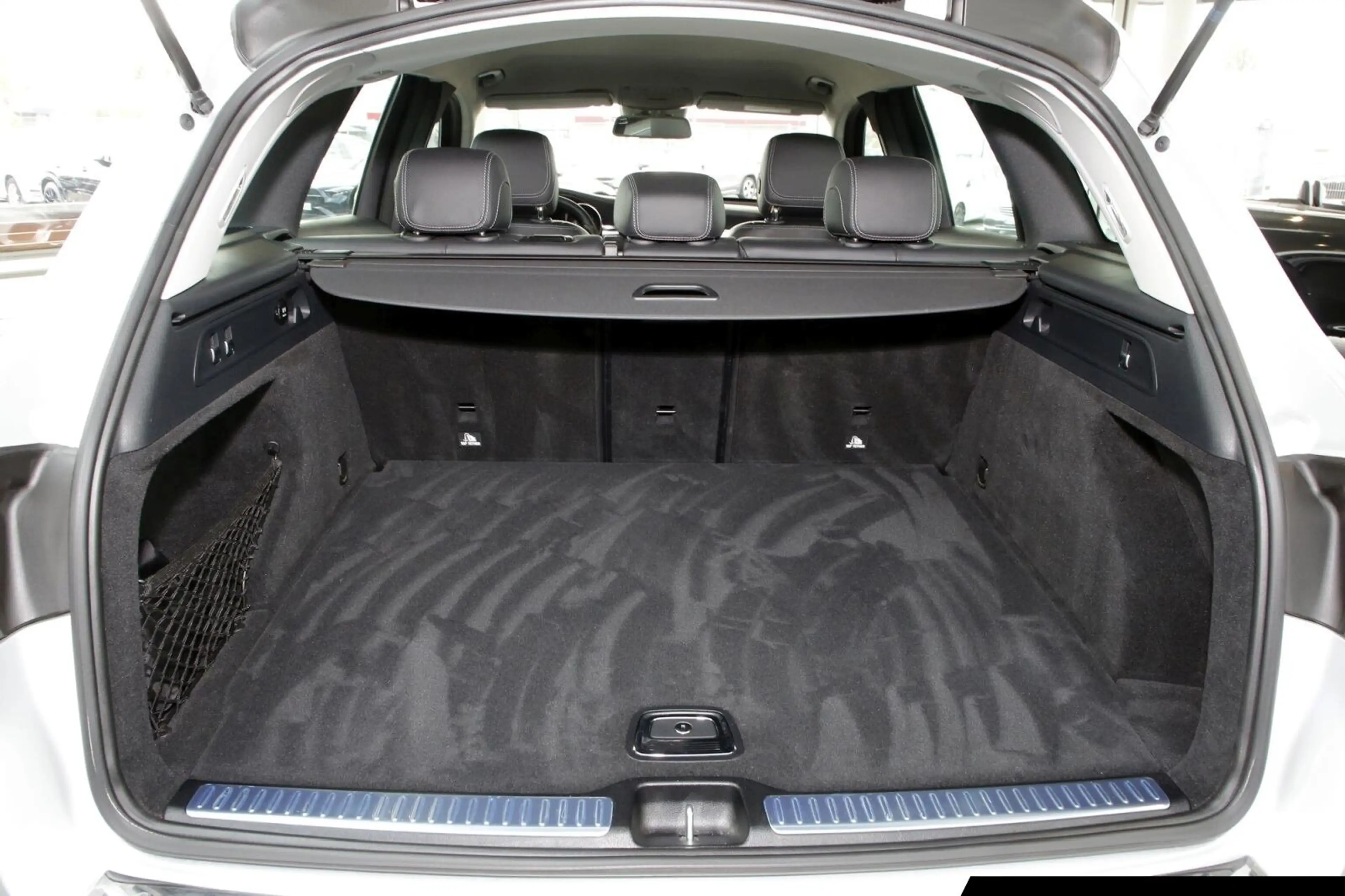Mercedes-Benz GLC 250 GLC 250 d 4M Exclusive/Distronic/RÜ-KA/AHK/LED — photo 15