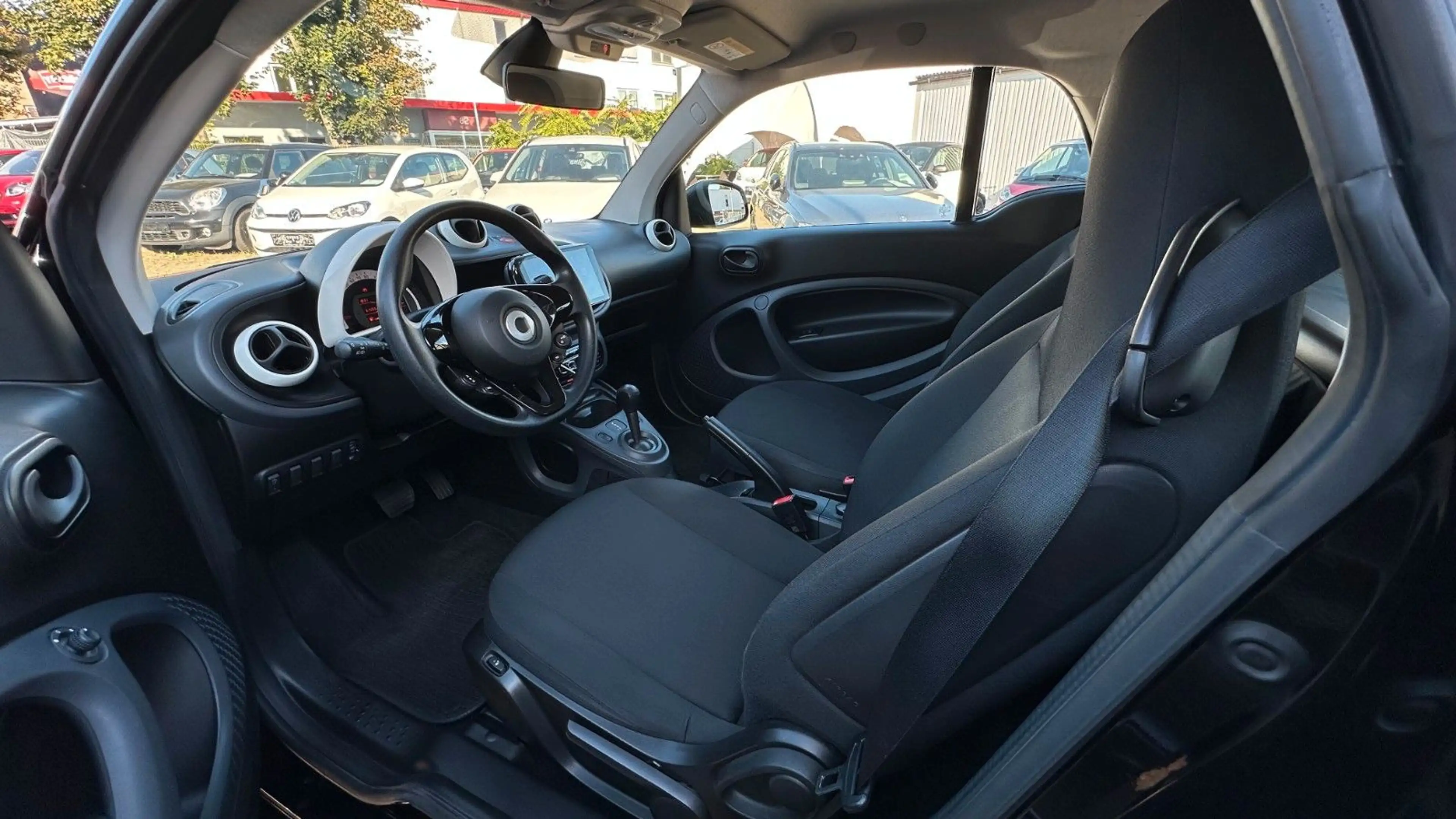 smart forTwo Coupé DCT BLUE & BLACK EDITION! CARPLAY! — photo 7