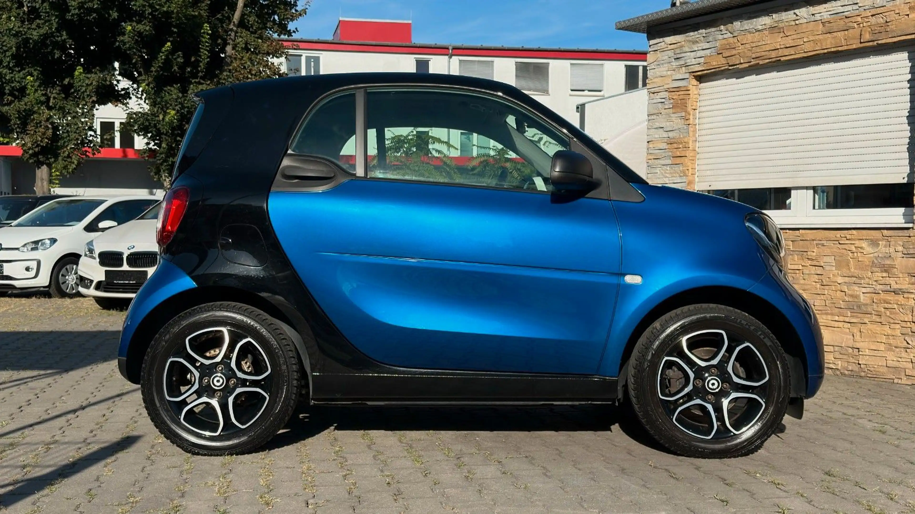 smart forTwo Coupé DCT BLUE & BLACK EDITION! CARPLAY! — photo 10
