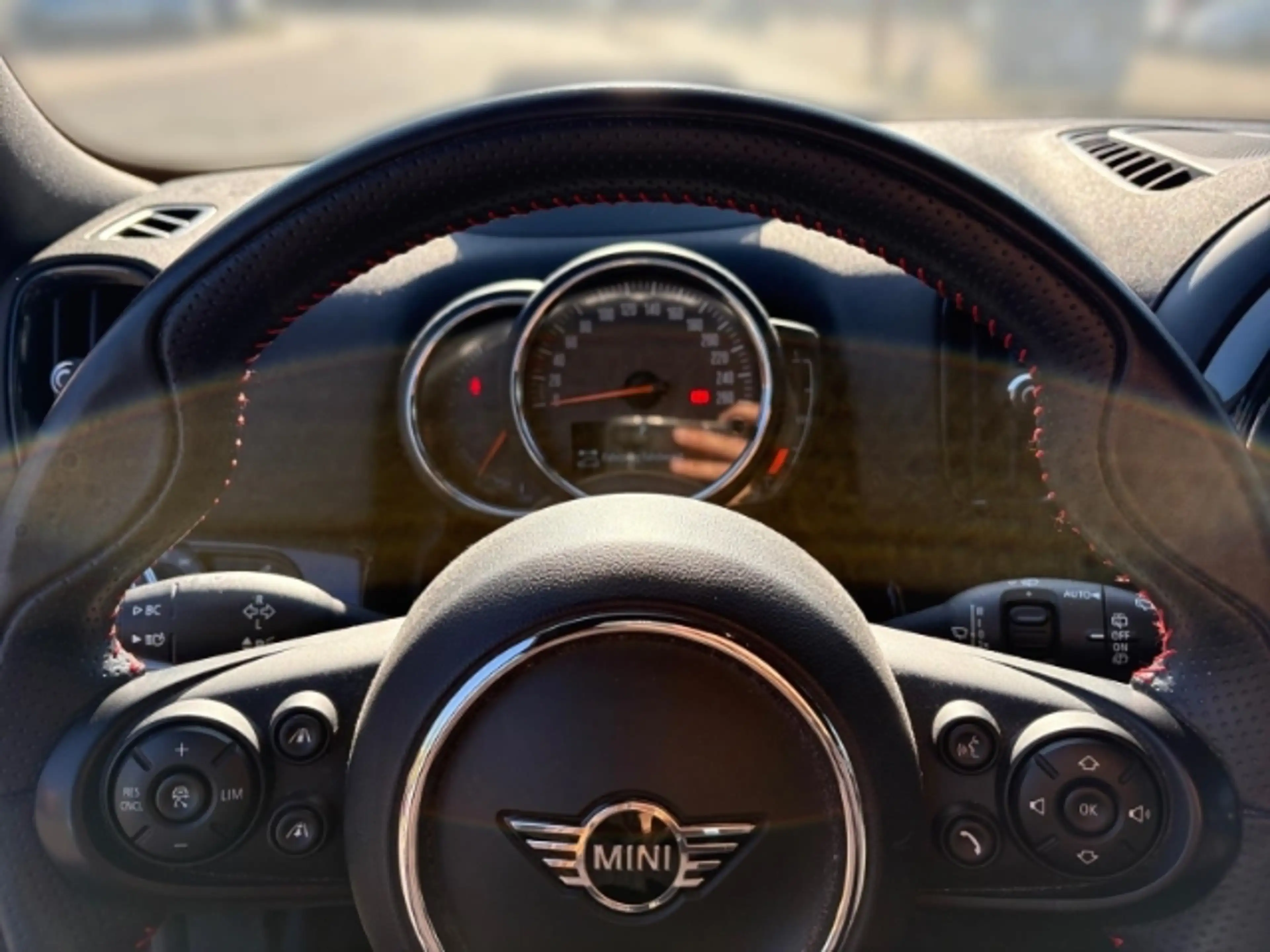 MINI Cooper Countryman E ALL4 SE Tempomat+Sitzheizung+Keylees Go — photo 9