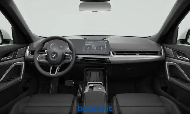 BMW X1 view 3