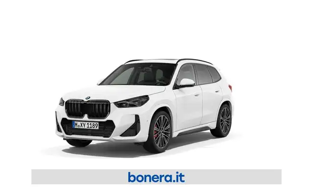 BMW X1 main image