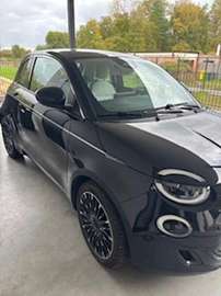 500e 42kWh 3+1la Prima (by Bocelli)