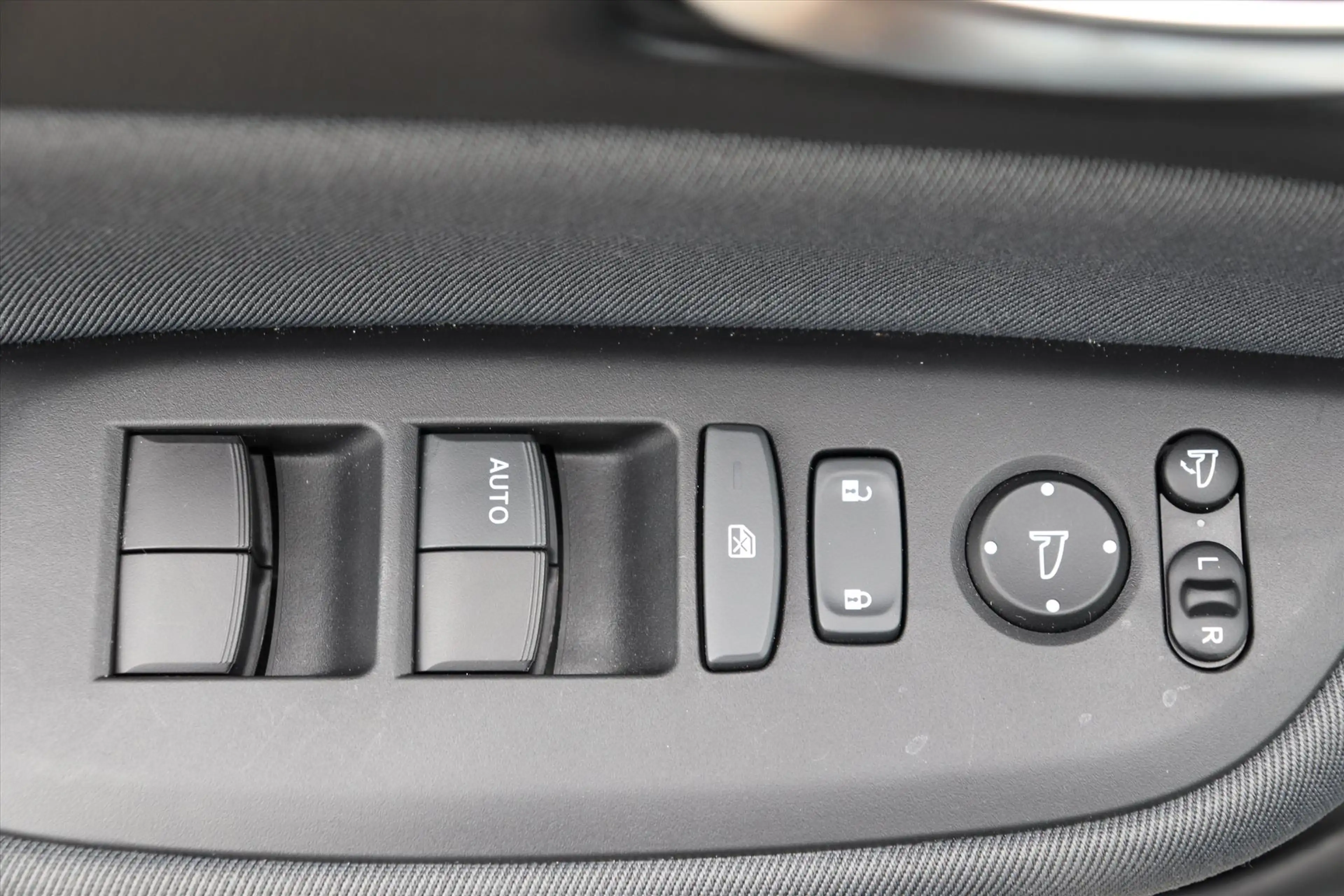 Honda Jazz 1.5 Full Hybrid CVT Elegance — photo 13