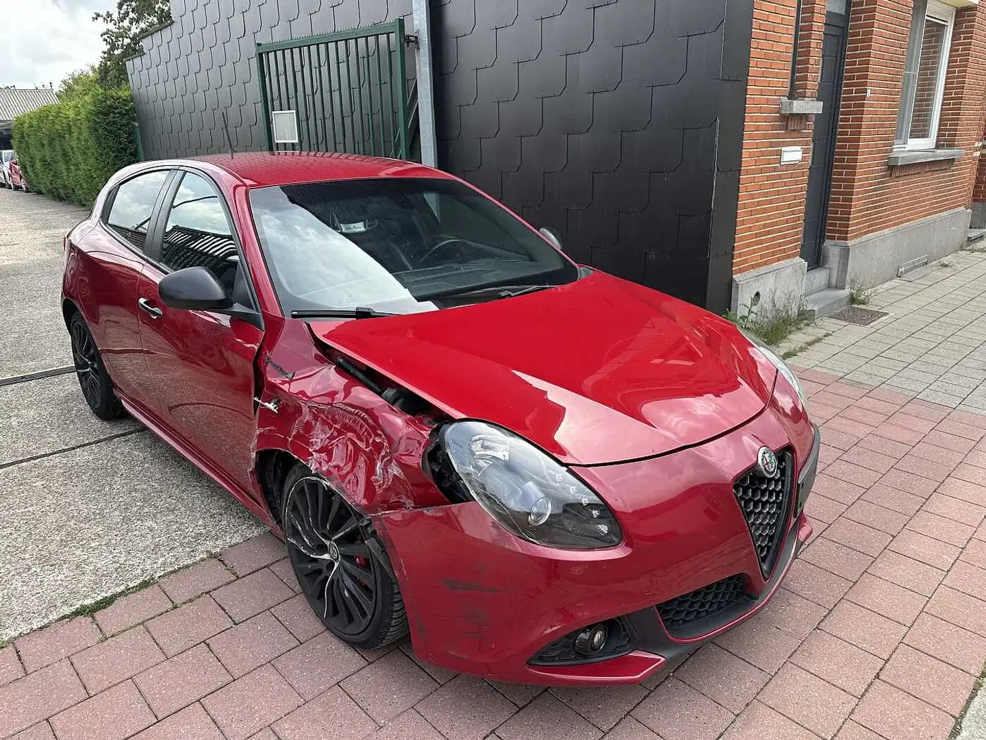 Alfa Romeo Giulietta 1.6 D MET 135DKM HANDELAARS & EXPORT Rouge - 2