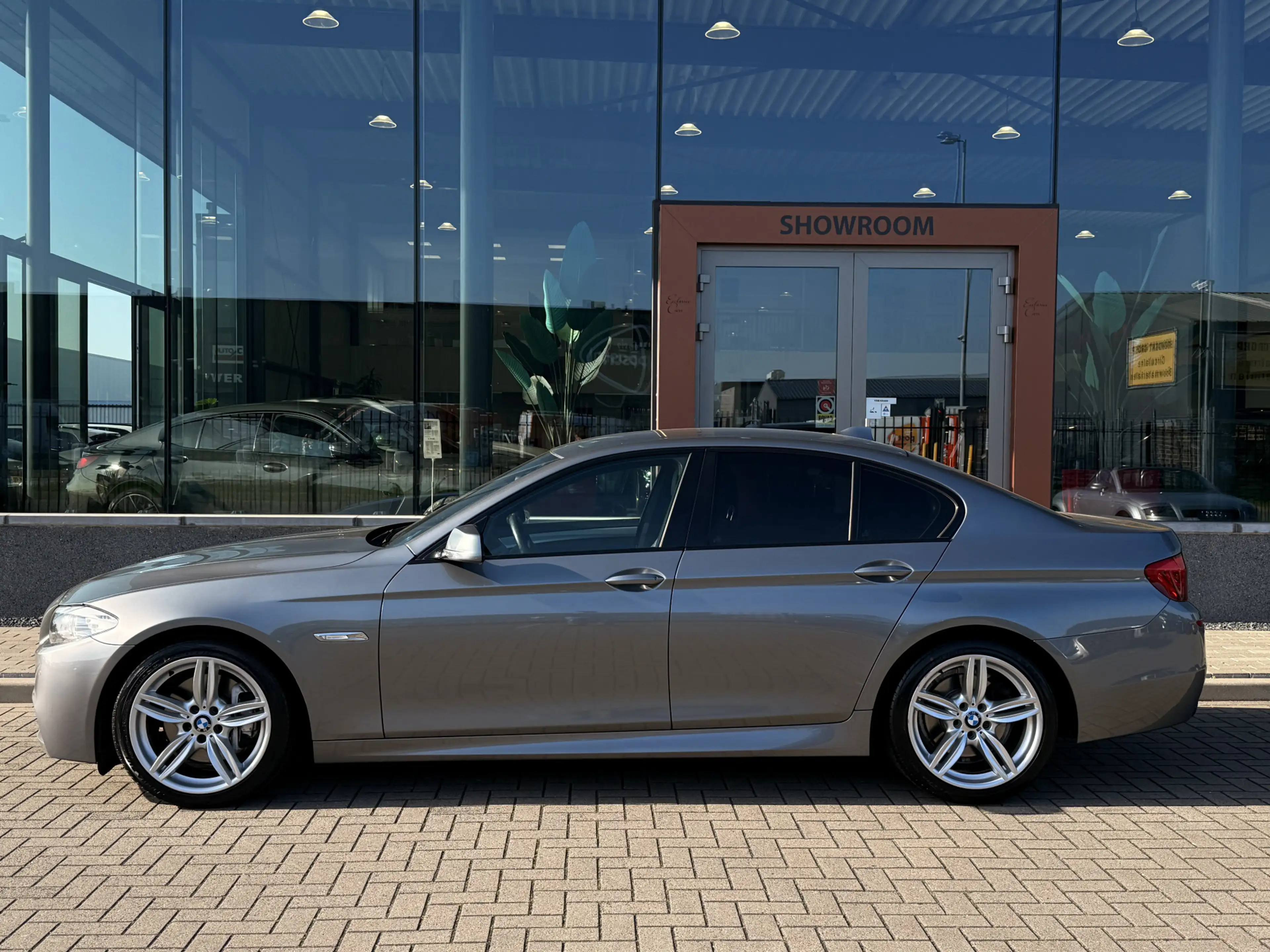 BMW 528 5-serie 528i M Pakket | Head-Up | Cruise | Stoelve — photo 6
