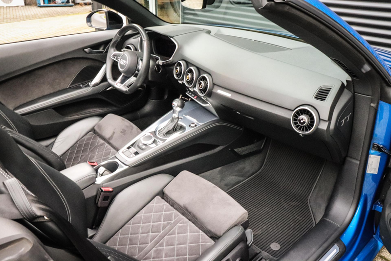 Audi TT Roadster 2.0 TFSI Competition | Virtual Dashboard — photo 6
