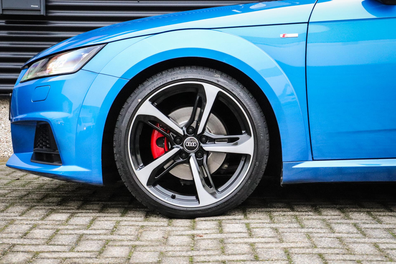Audi TT Roadster 2.0 TFSI Competition | Virtual Dashboard — photo 16