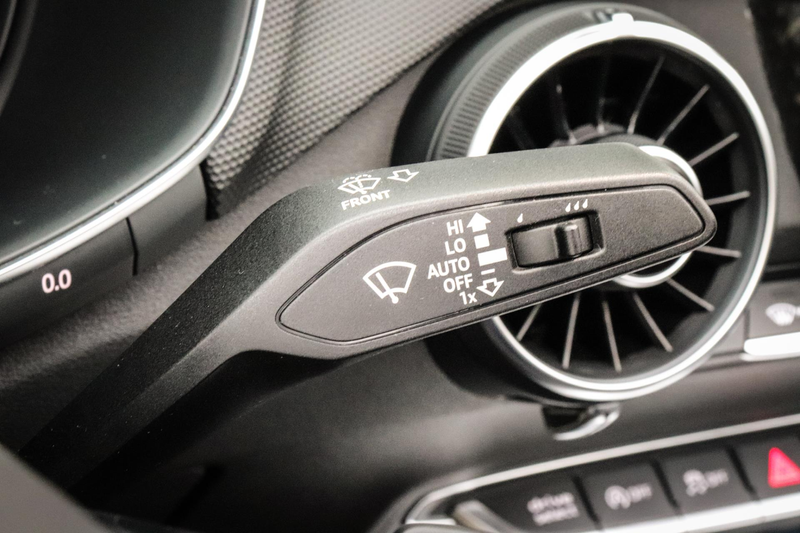 Audi TT Roadster 2.0 TFSI Competition | Virtual Dashboard — photo 24