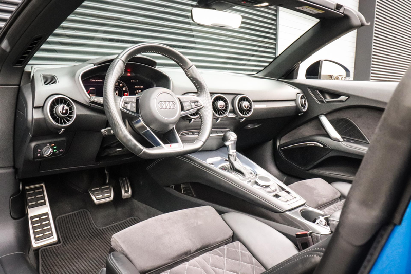 Audi TT Roadster 2.0 TFSI Competition | Virtual Dashboard — photo 9