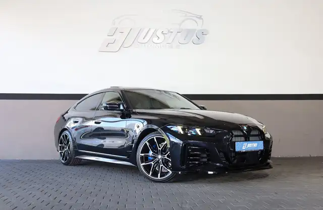 BMW M4 i xDrive Gran Coupé/SHZ/LED/KAMERA/APPLE/R20