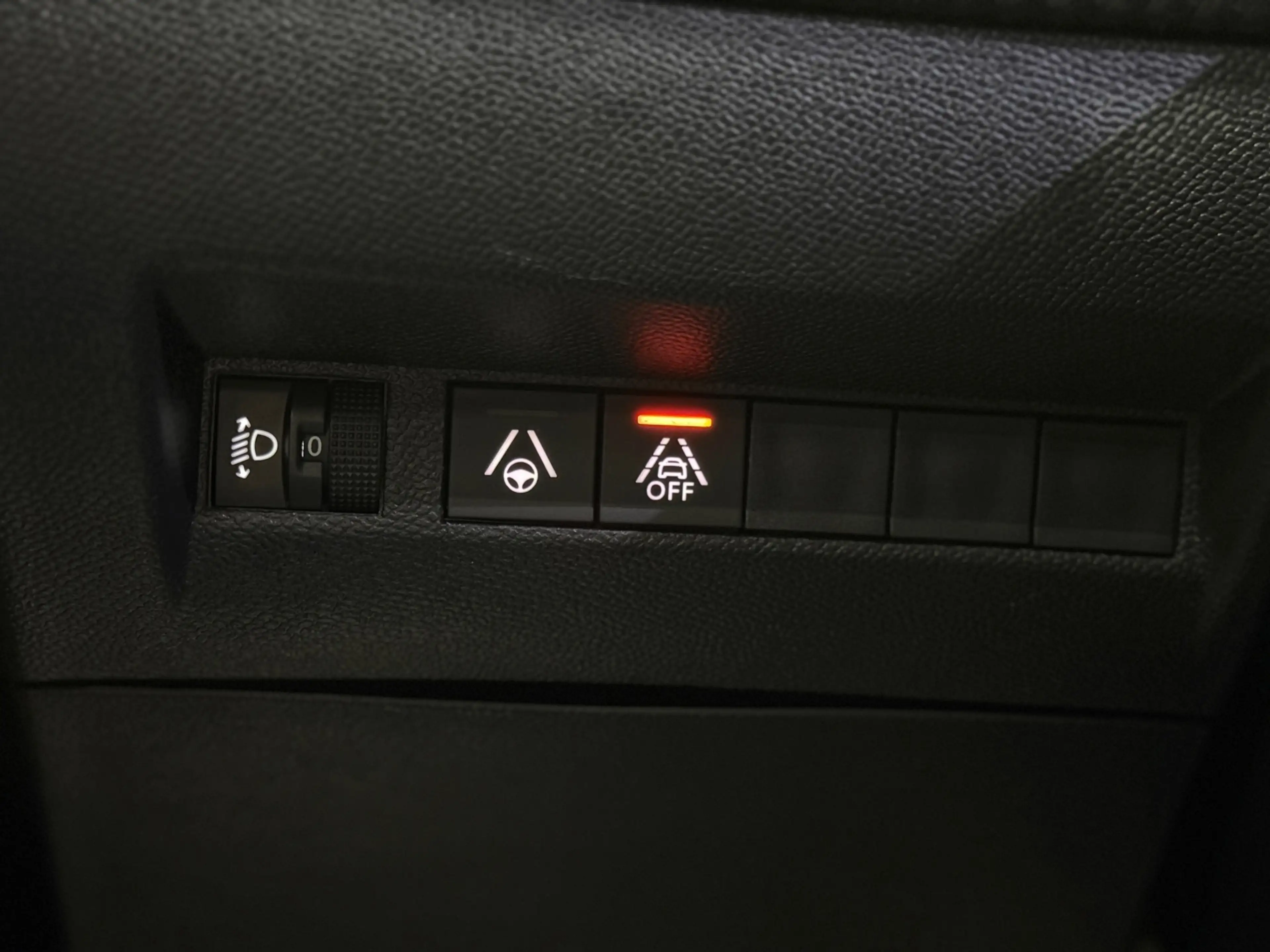 Peugeot e-2008 EV Allure 50 kWh Automaat | Navi | Camera | Keyles — photo 12