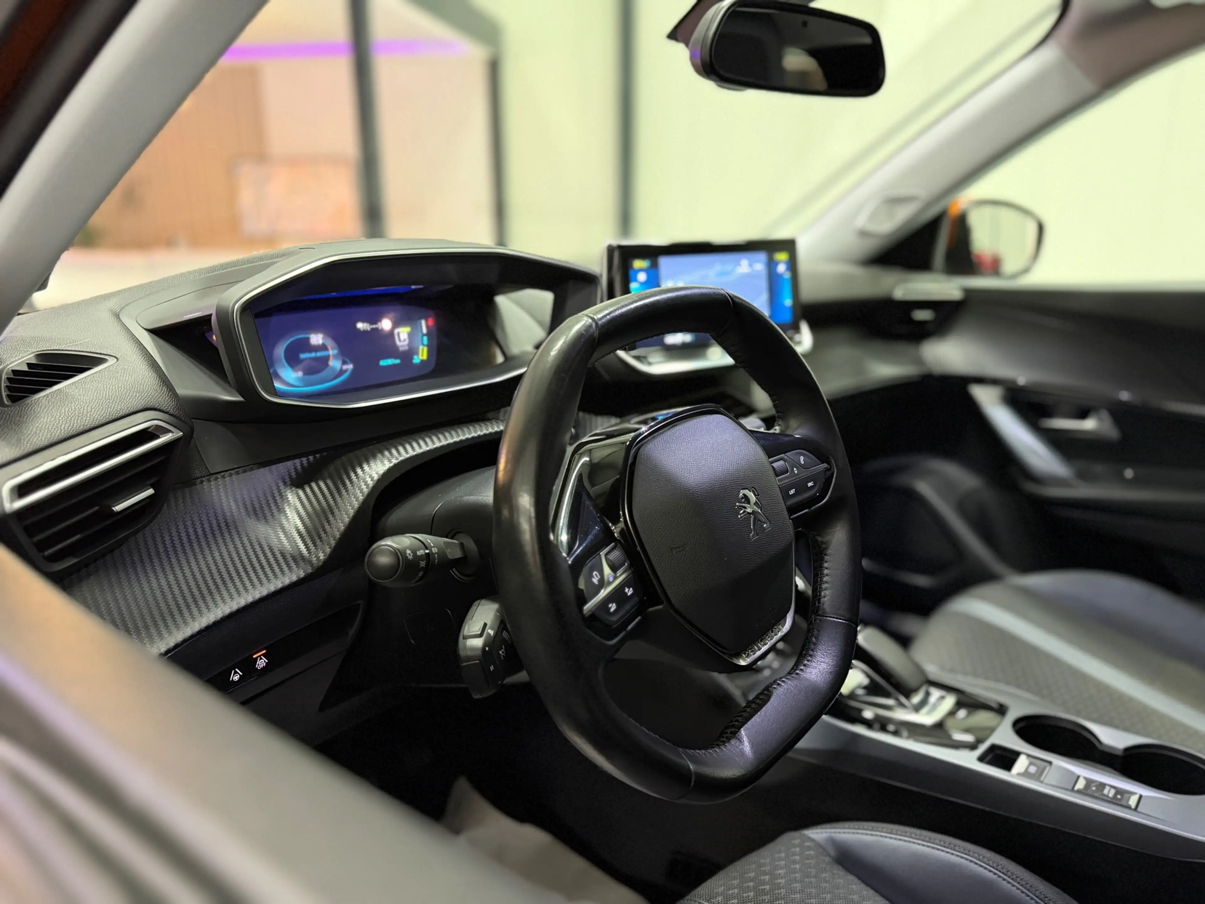 Peugeot e-2008 EV Allure 50 kWh Automaat | Navi | Camera | Keyles — photo 9