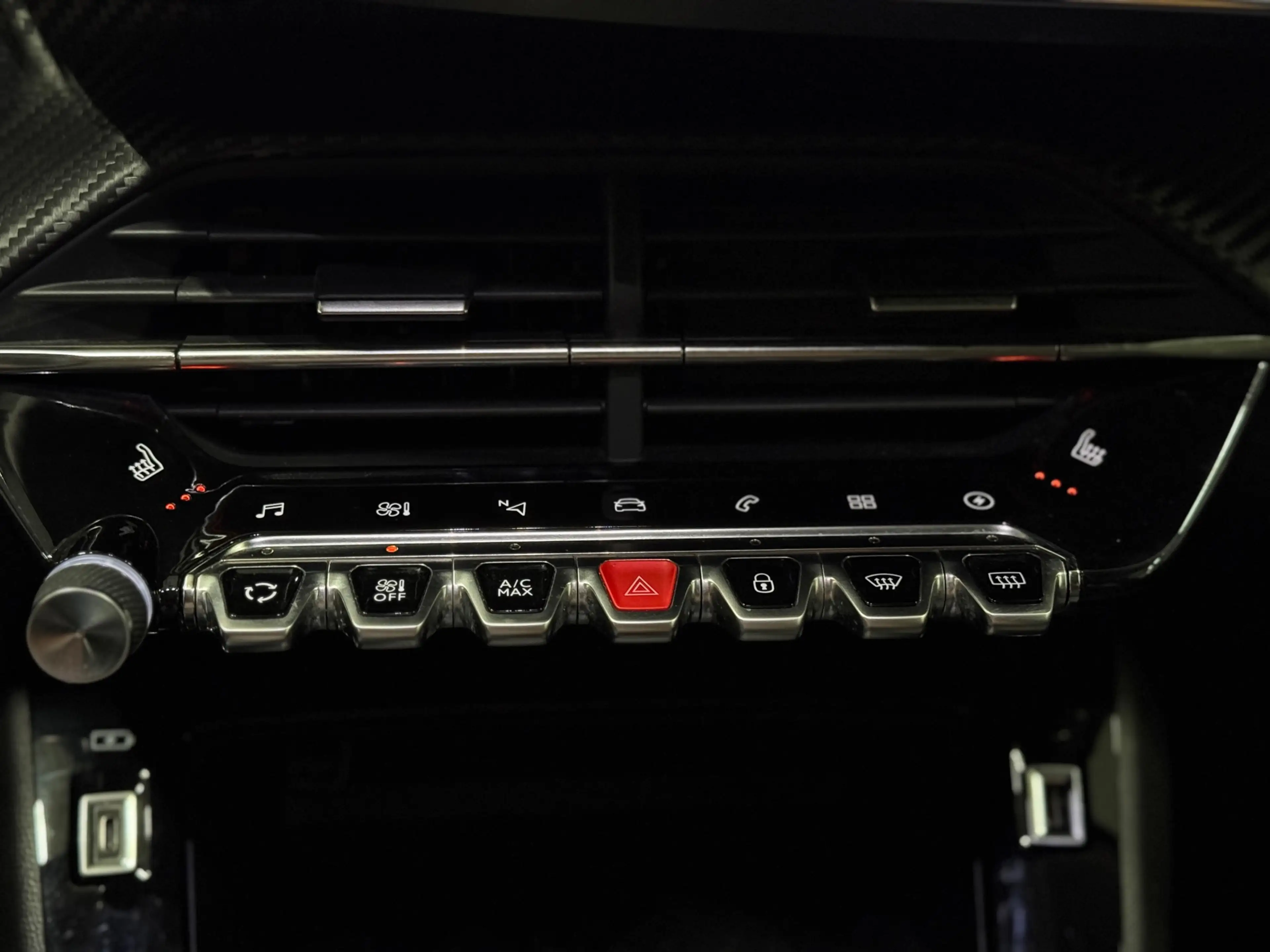 Peugeot e-2008 EV Allure 50 kWh Automaat | Navi | Camera | Keyles — photo 10