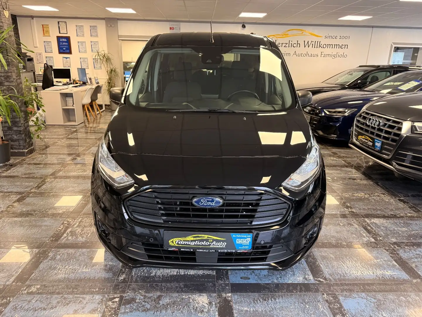 Ford Grand Tourneo Connect/Automatik/Navi/Aluräder/7S Schwarz - 2