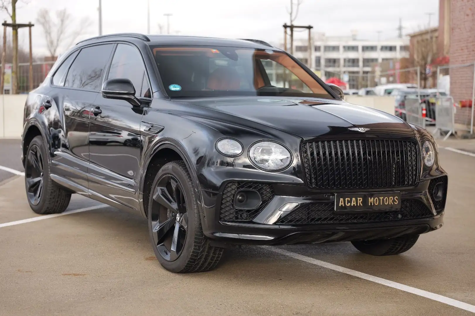 Bentley Bentayga 4.0 V8 EWB Azure 4WD Long Lang Noir - 1