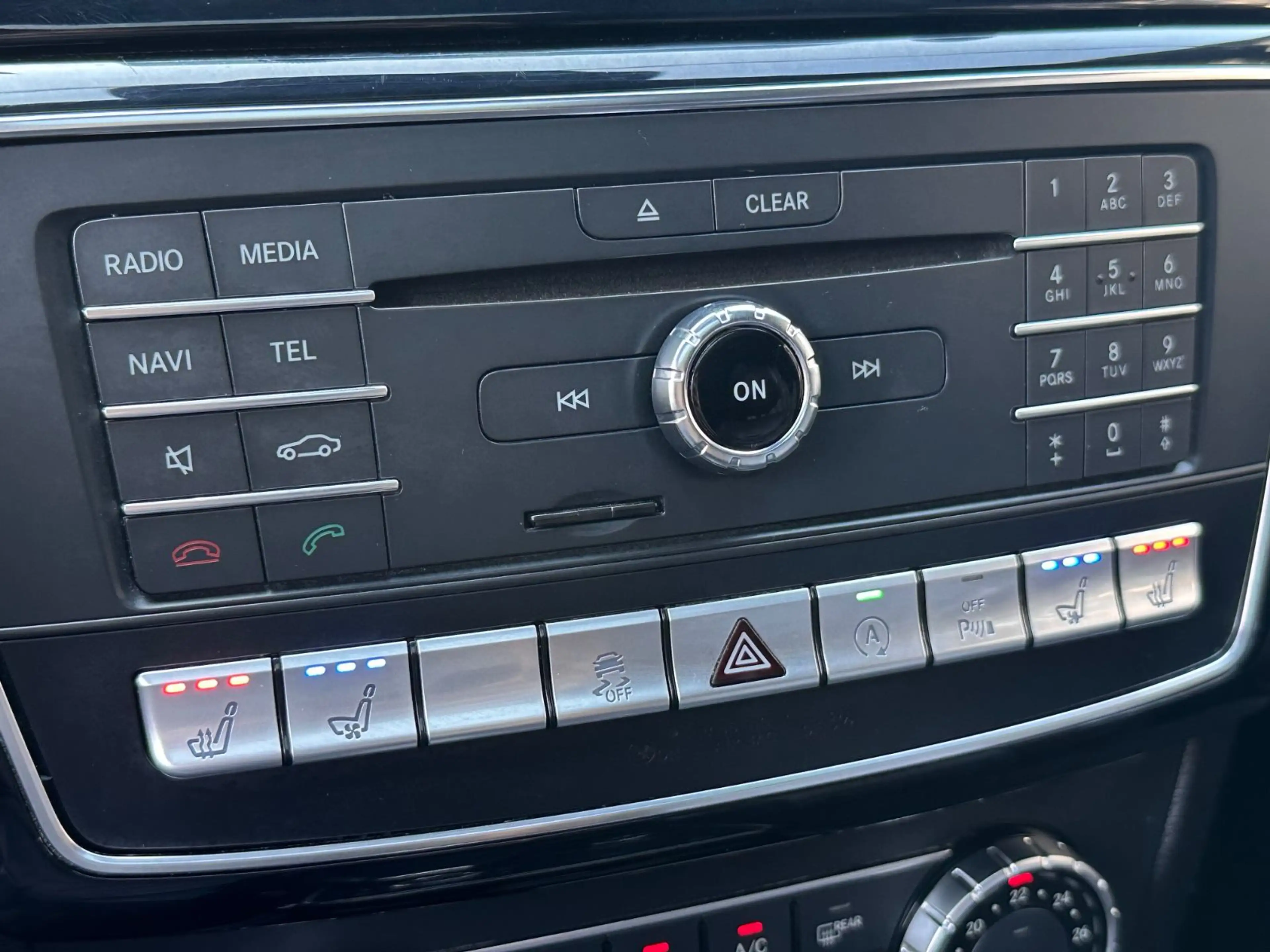Mercedes-Benz GLS 350 d 4Matic AMG-Line/SITZBELUFT/SCHIEBEDACH — photo 24