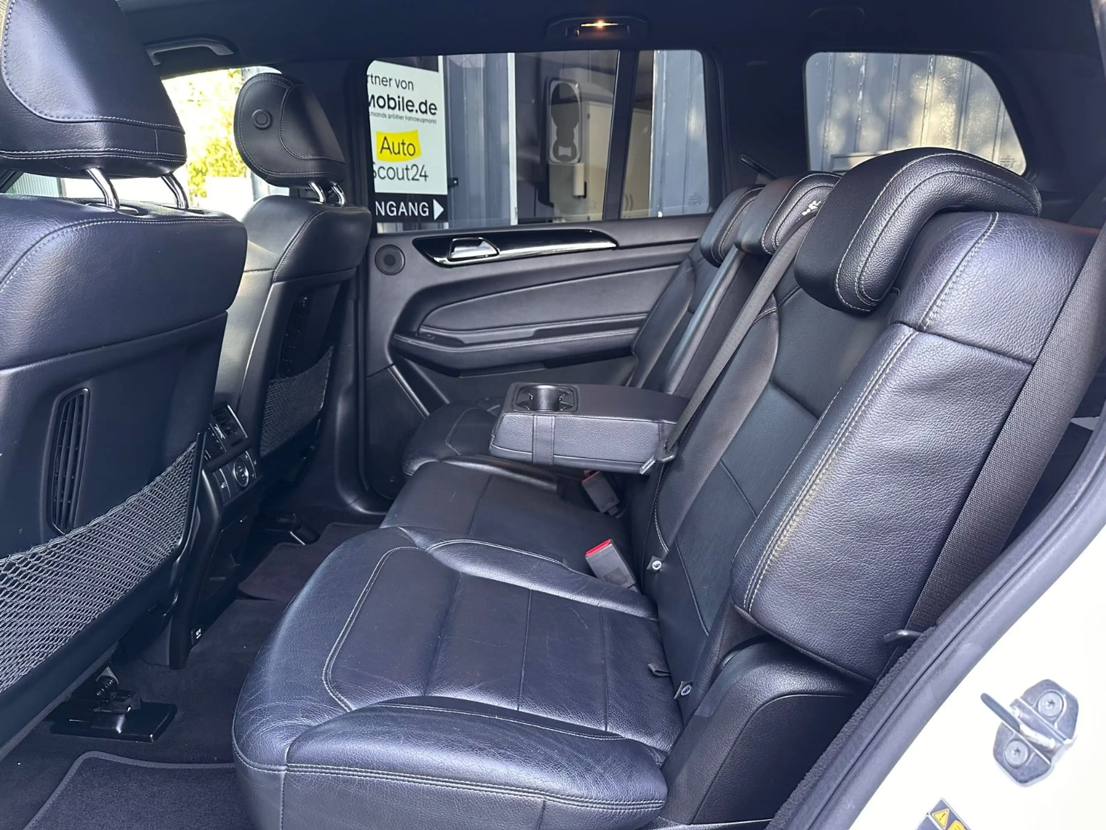 Mercedes-Benz GLS 350 d 4Matic AMG-Line/SITZBELUFT/SCHIEBEDACH — photo 17