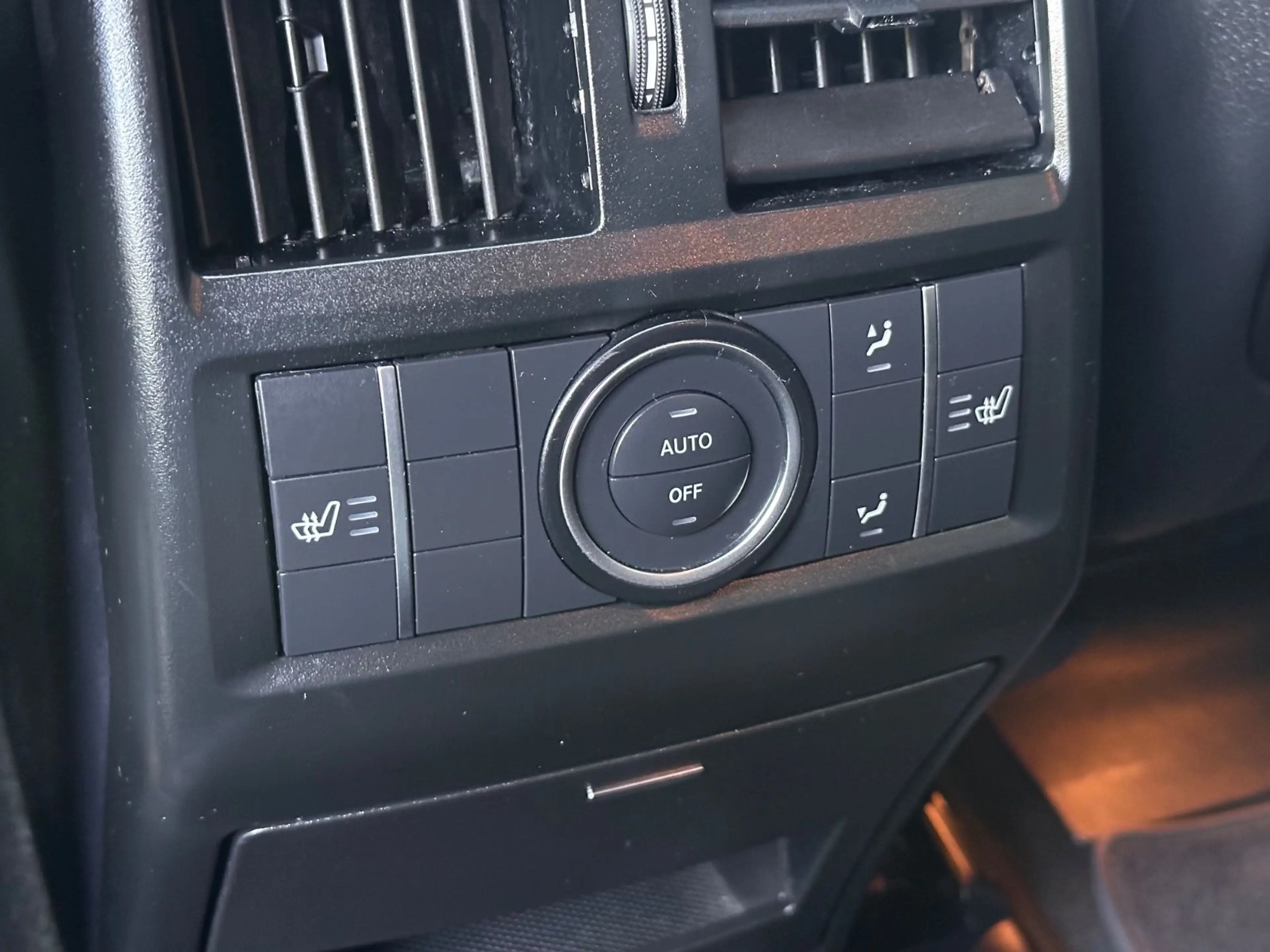Mercedes-Benz GLS 350 d 4Matic AMG-Line/SITZBELUFT/SCHIEBEDACH — photo 19
