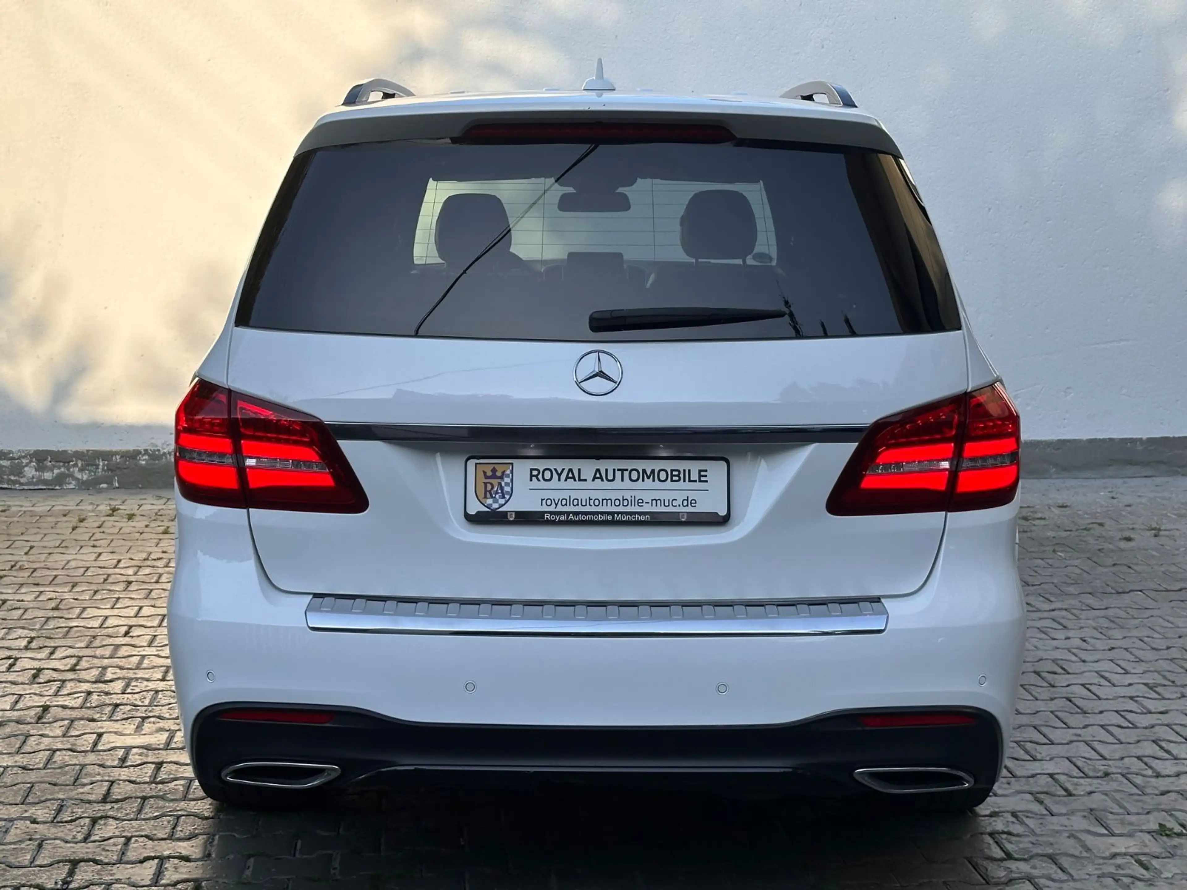 Mercedes-Benz GLS 350 d 4Matic AMG-Line/SITZBELUFT/SCHIEBEDACH — photo 5