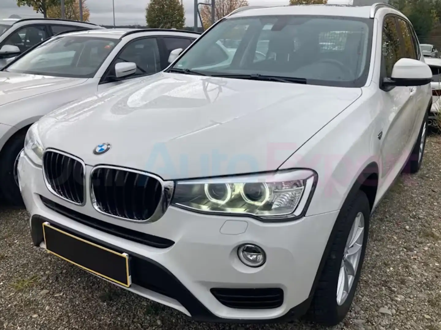 BMW X3 xDrive 20d *AHK*PANO*XENON*SHZG*PDC*NAVI*Business Weiß - 2