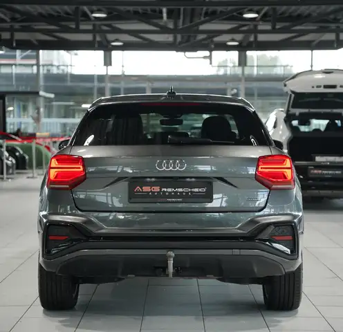 Audi Q2 view 10