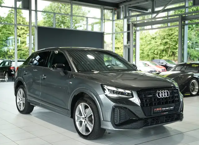 Audi Q2 view 7