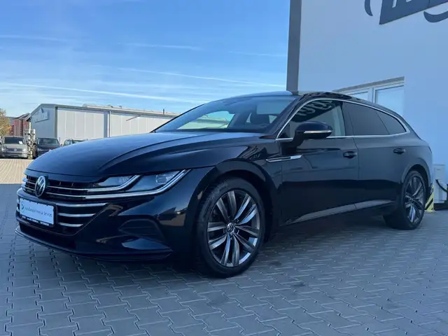 Volkswagen Arteon view 3