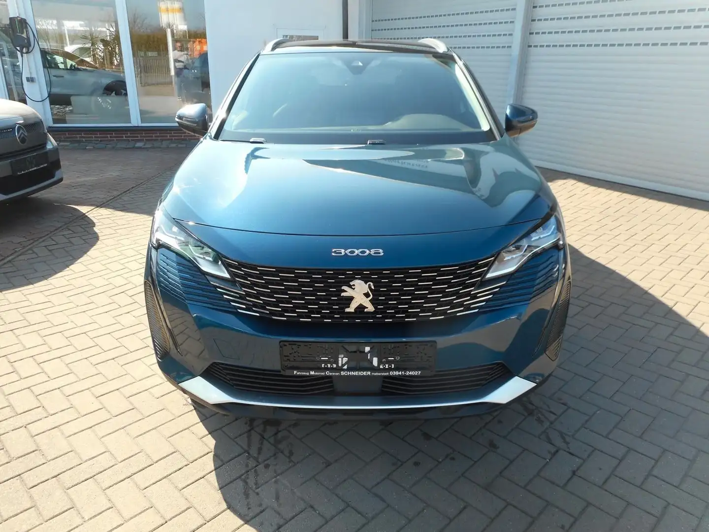 Peugeot 3008 Hybrid 225 Roadtrip Bleu - 2