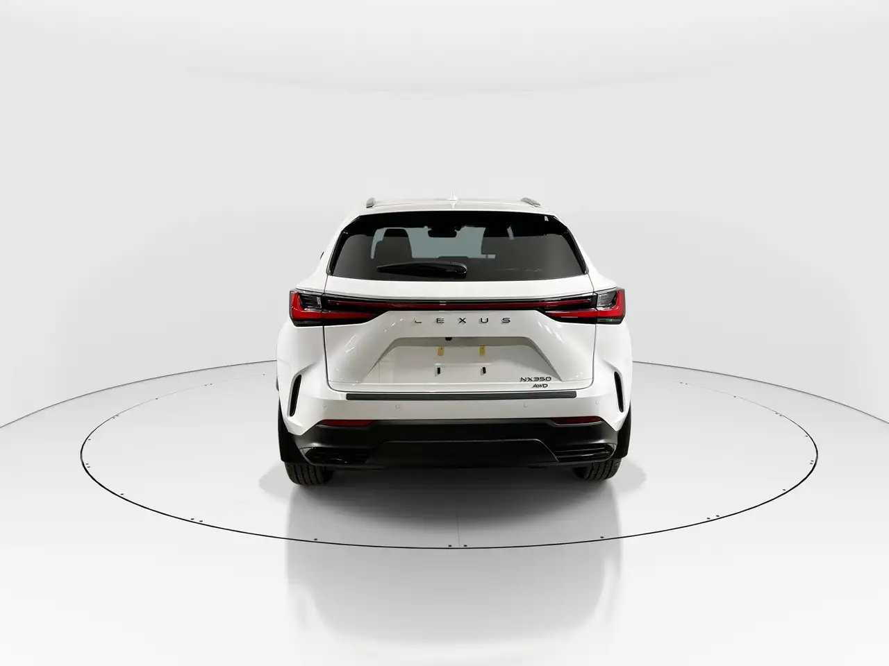 Lexus NX снимка Lexus NX