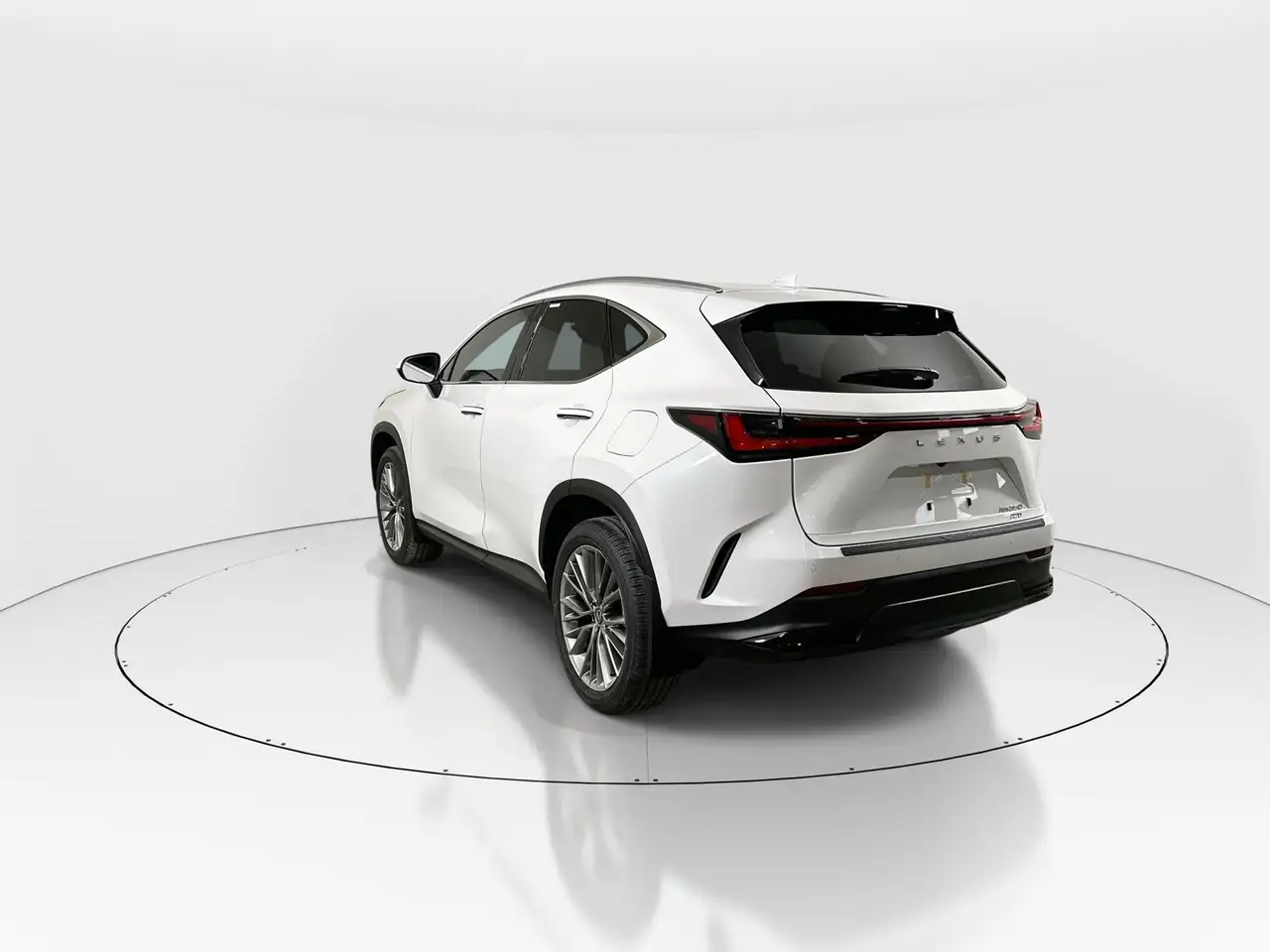 Lexus NX снимка Lexus NX