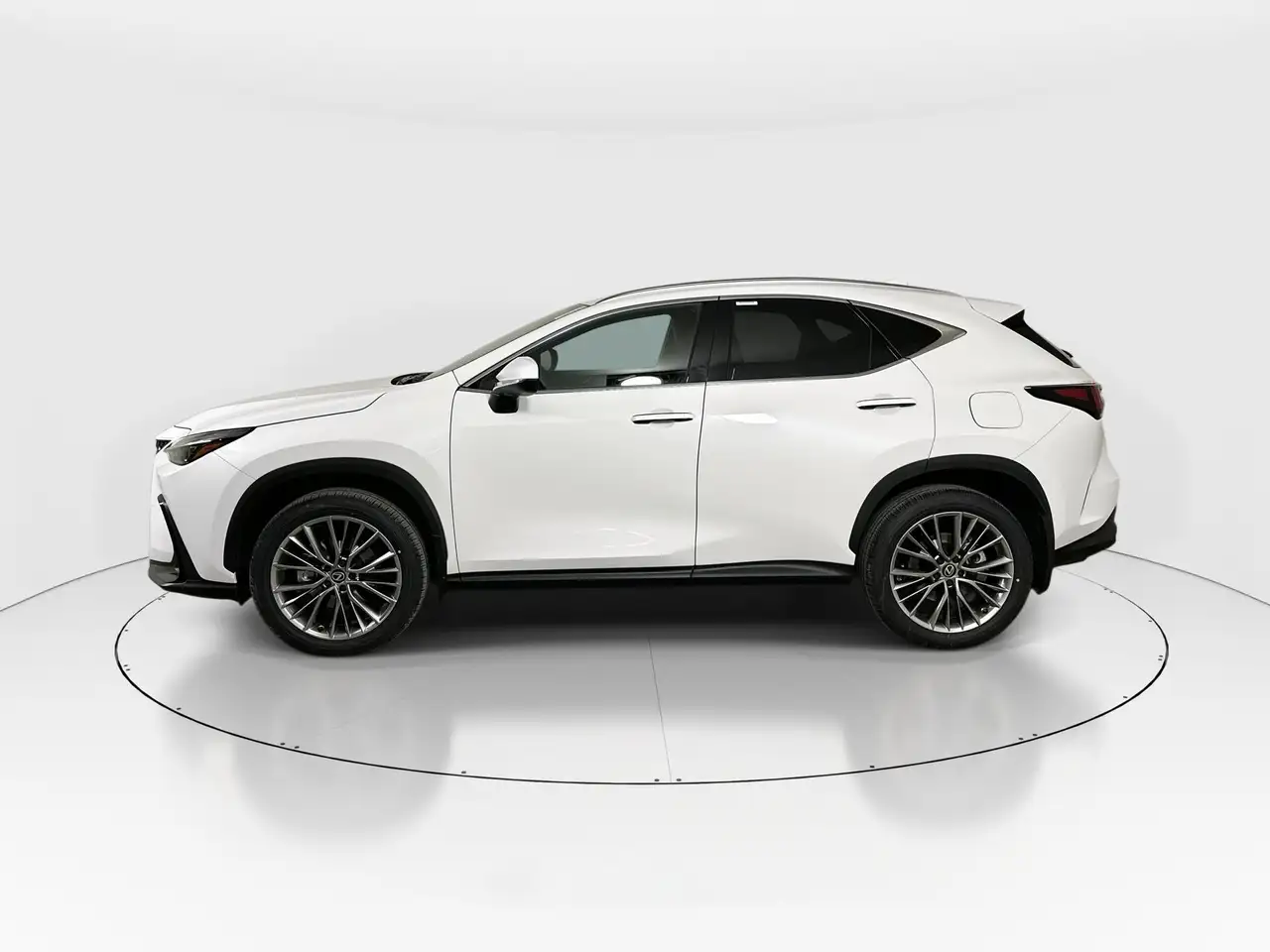 Lexus NX снимка Lexus NX