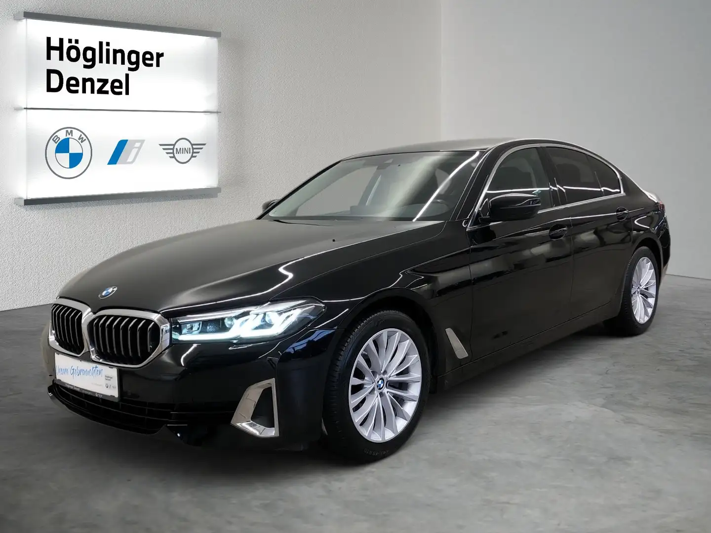 BMW 520 d xDrive Schwarz - 2
