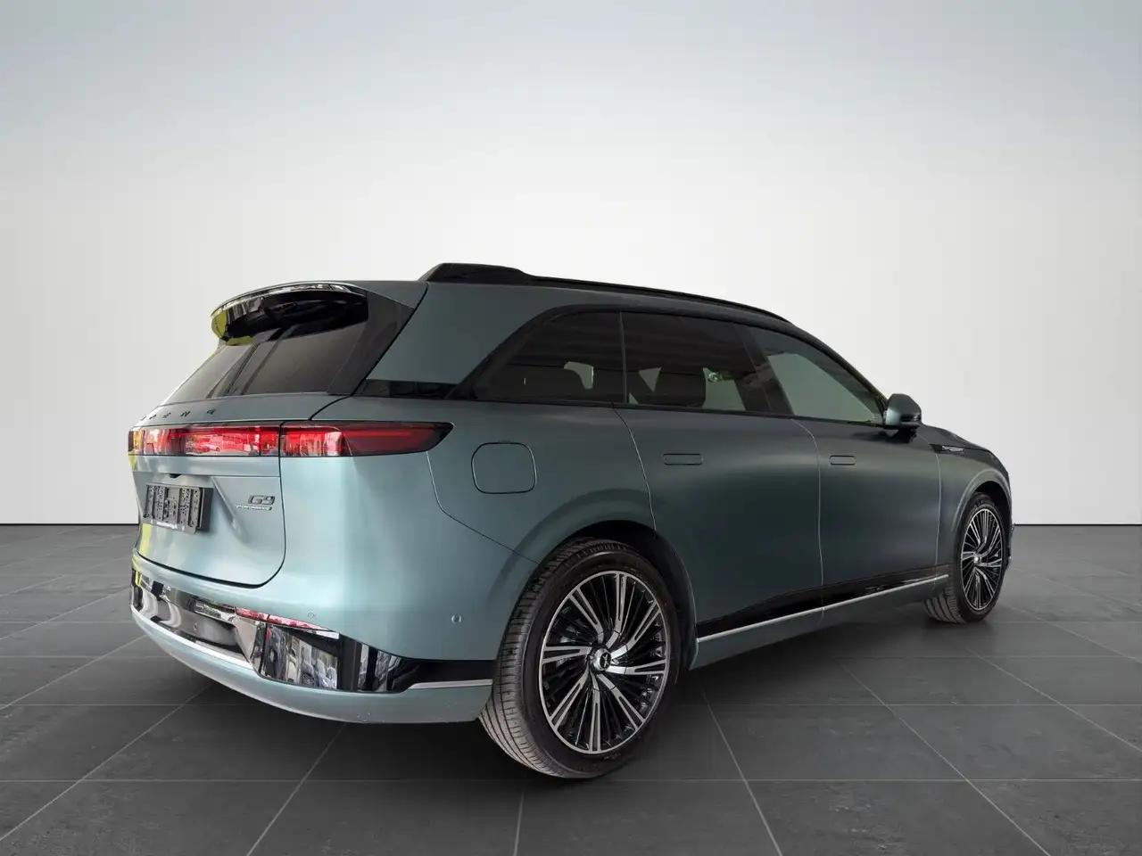 XPENG G9