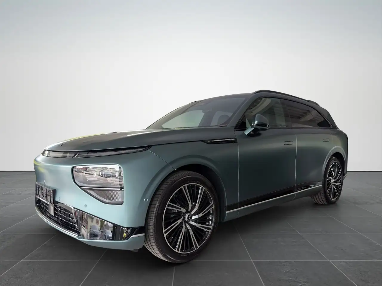 XPENG G9