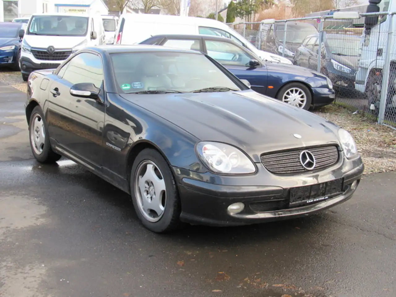 Mercedes-Benz SLK 230