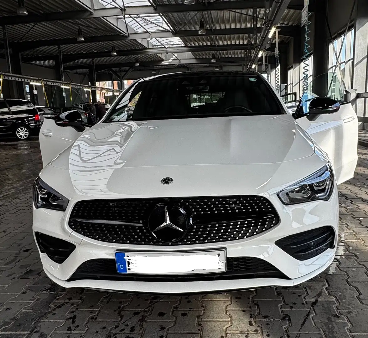 Mercedes-Benz CLA 220 CLA 220 d (118.614) Weiß - 1