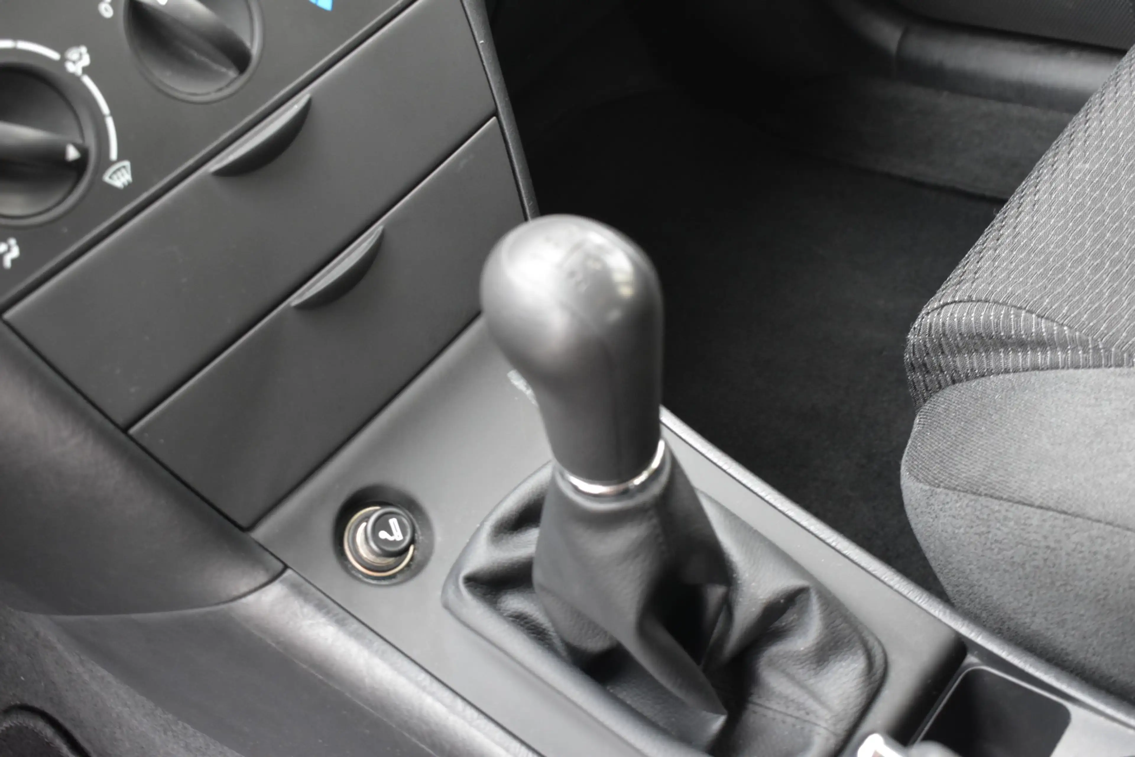 Toyota Corolla 1.4i VVT-i 16v Linea Luna / Airco / 1e Eig / 52Dkm / Garantie — photo 7