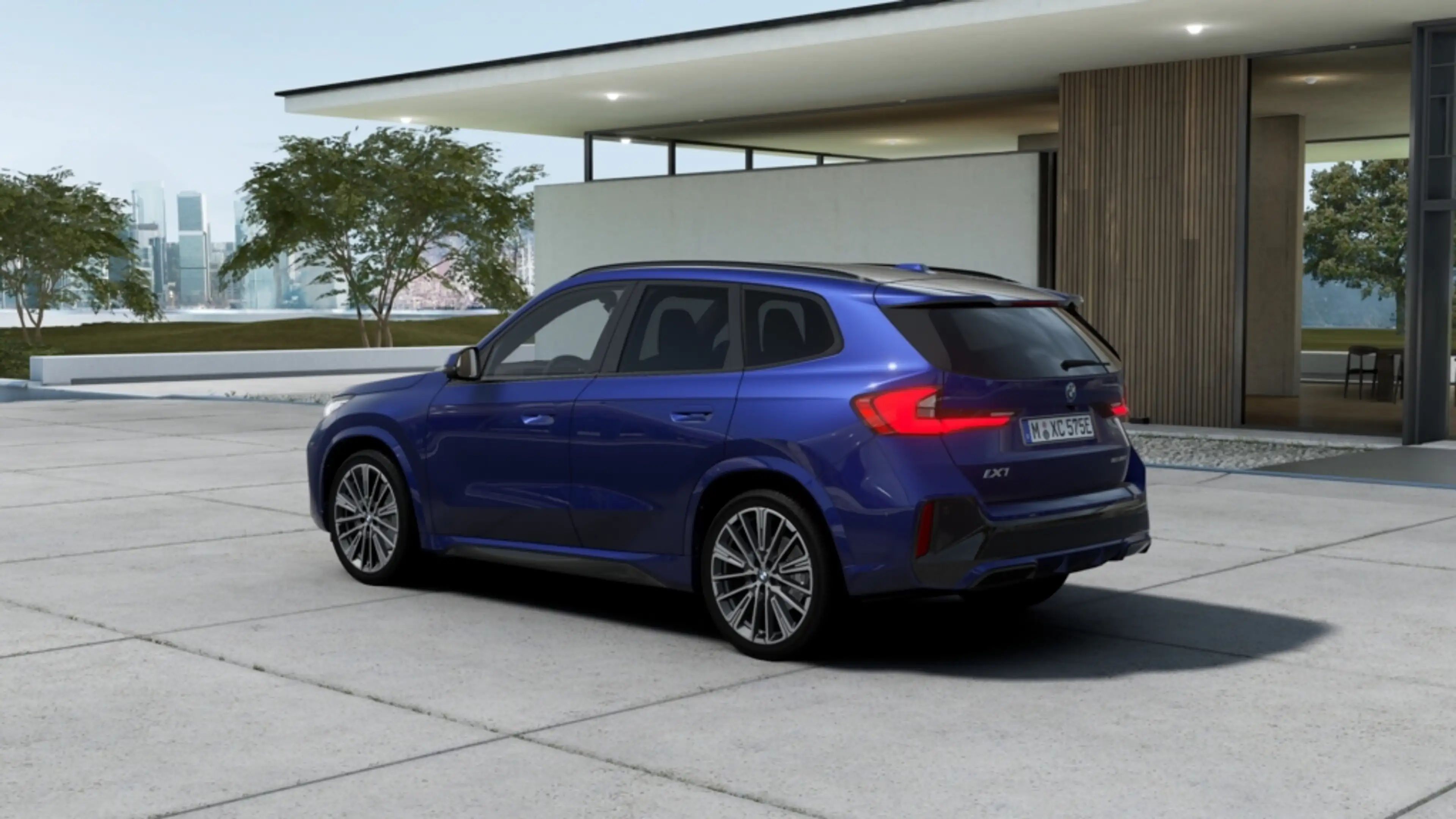 BMW iX1 eDrive20 M Sport Edition 65.2 kWh — photo 2