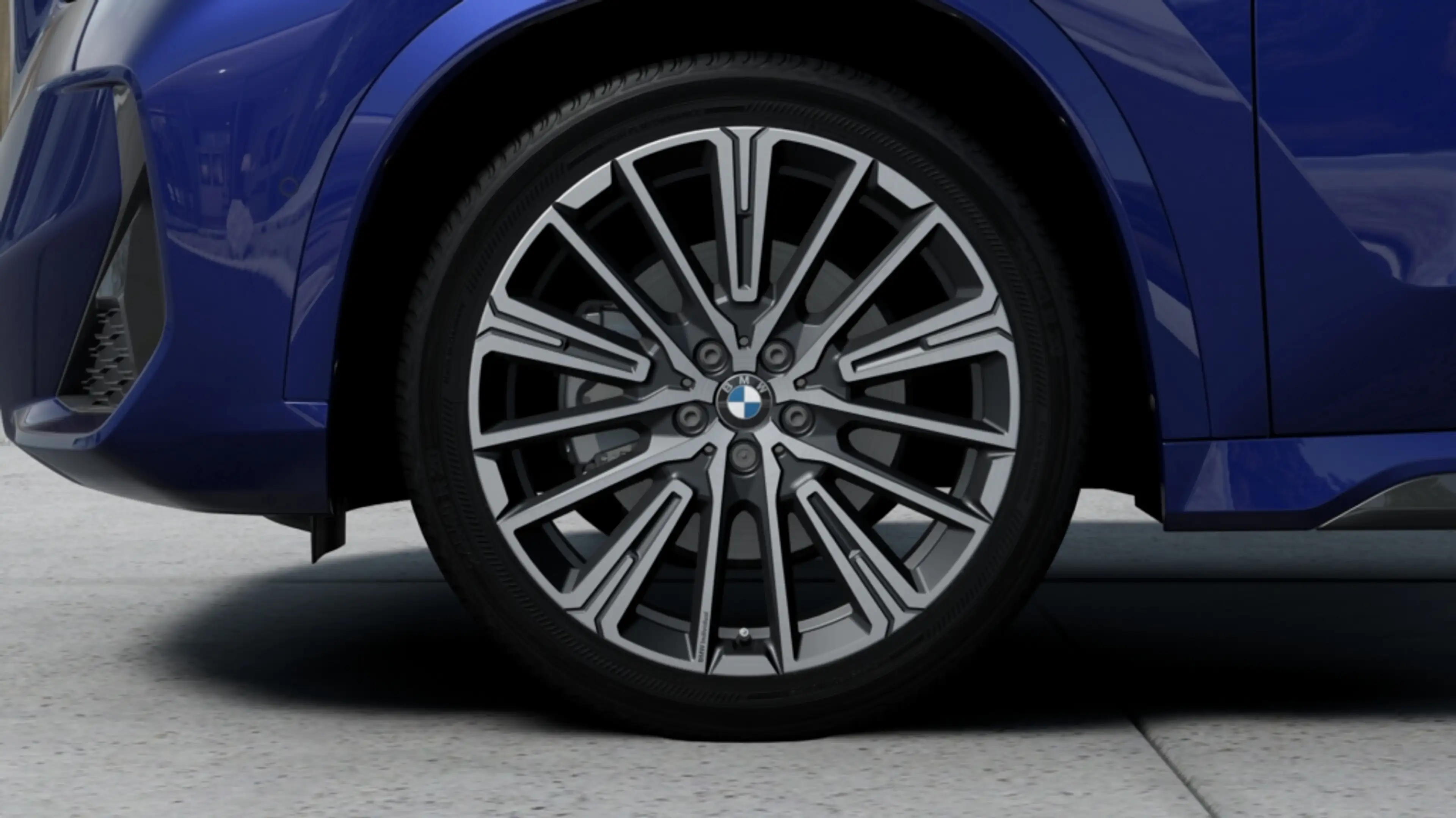 BMW iX1 eDrive20 M Sport Edition 65.2 kWh — photo 6