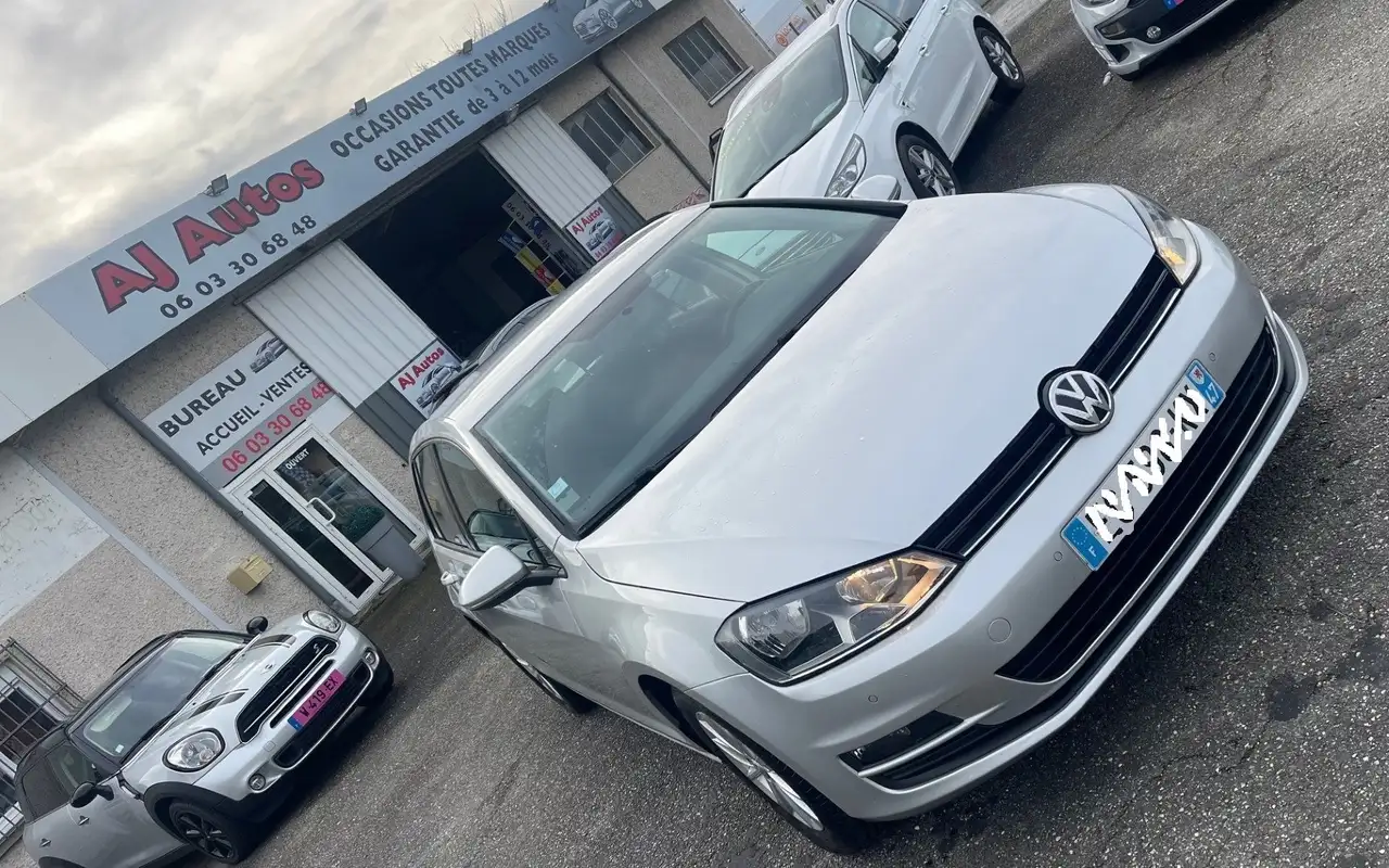 Volkswagen Golf GOLF SOCIETE 1.6 TDI 110 BLUEMOTION TREN