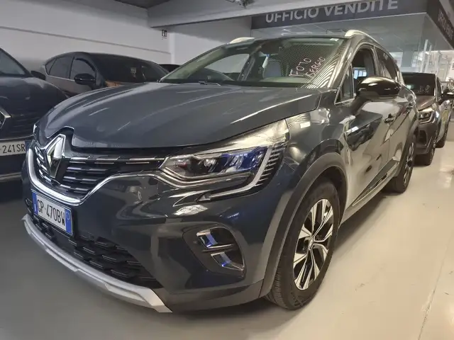 Renault Captur view 12