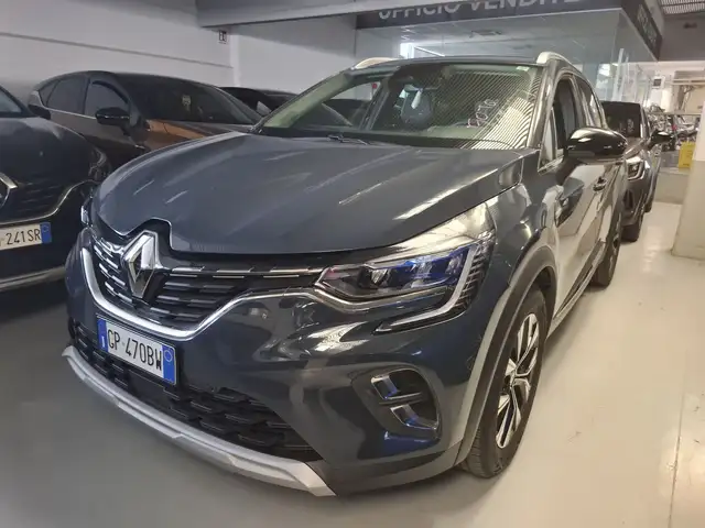 Renault Captur view 3