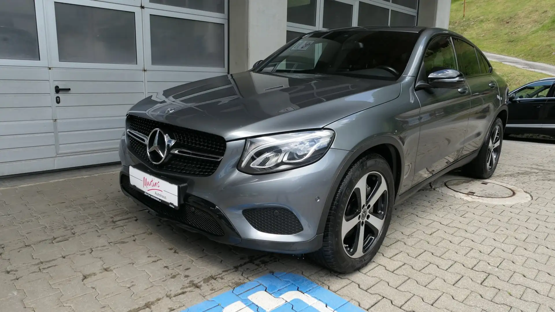 Mercedes-Benz GLC 220 -Klasse Coupe GLC 220 d 4Matic Gris - 1