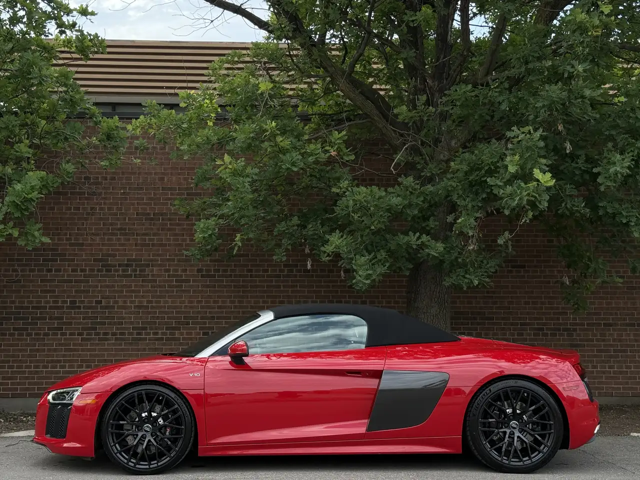 Audi R8 снимка Audi R8