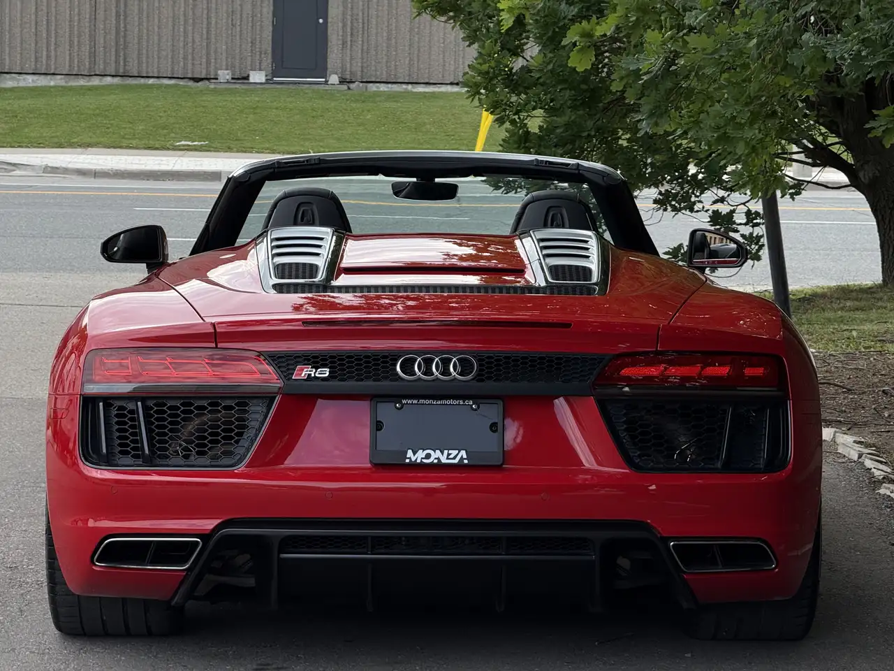 Audi R8 снимка Audi R8