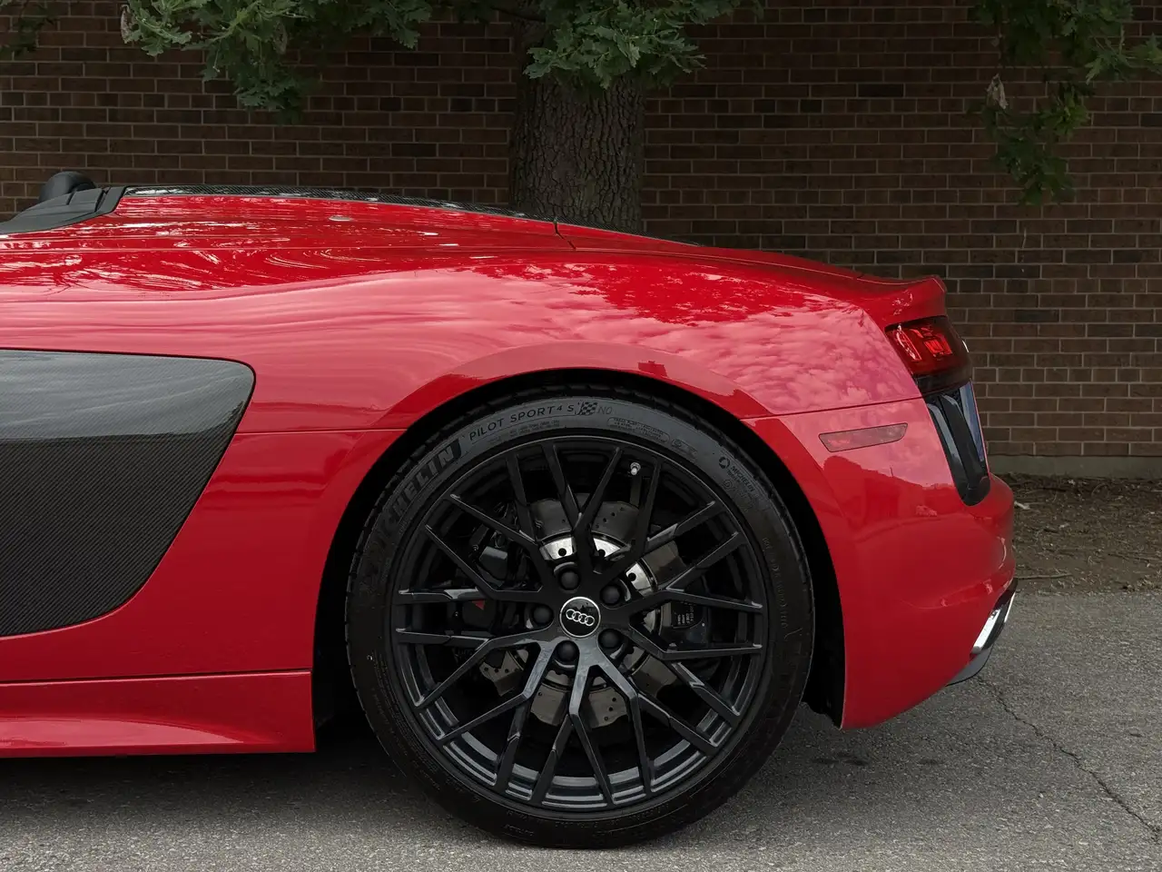 Audi R8 снимка Audi R8
