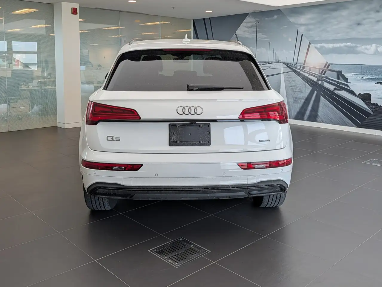 Audi Q5 снимка Audi Q5