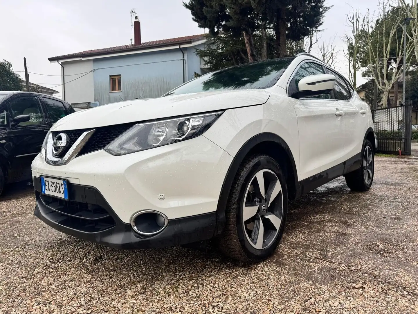 Nissan Qashqai Qashqai 1.5 dci Tekna 110cv Белый - 1