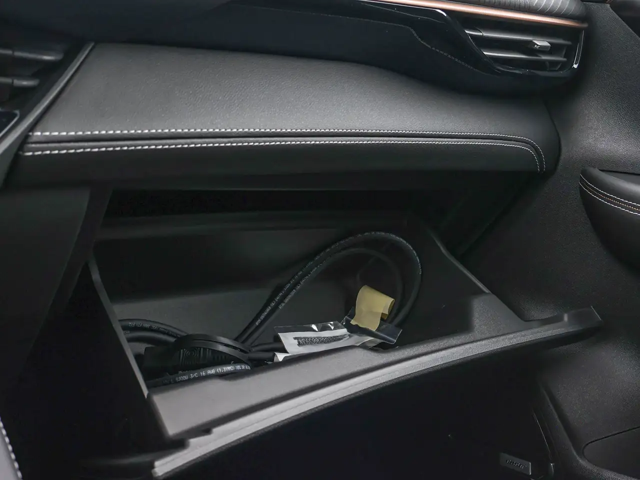 Buick Envision снимка Buick Envision